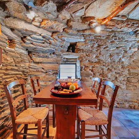 The Vintage Dovecote 아파트 Mesaria (Andros)